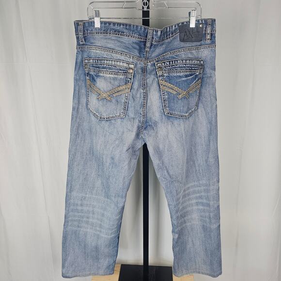 T.K. Axel Men’s Jeans 36x32 Treadwell Relaxed Straight Light Wash Denim NWOT - Picture 3 of 4